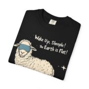 Wake Up, Sheeple! The Earth is Flat! T-Shirt - Image 39