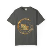 Think Outside the Globe, T-shirt